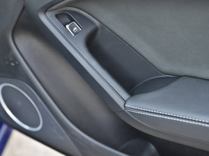 2012Coupe 4.2FSI quattro g