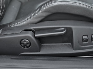 2012Coupe 4.2FSI quattro g