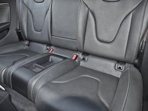 2012Coupe 4.2FSI quattro g