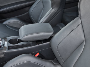 2012Coupe 4.2FSI quattro g