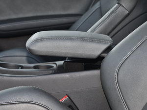 2012Coupe 4.2FSI quattro g