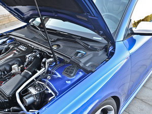 2012Coupe 4.2FSI quattro 