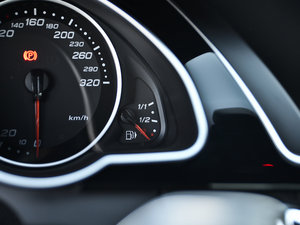 2012Coupe 4.2FSI quattro п؅^(q)