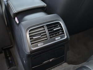 2012Coupe 4.2FSI quattro п؅^