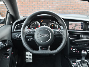 2012Coupe 4.2FSI quattro п؅^