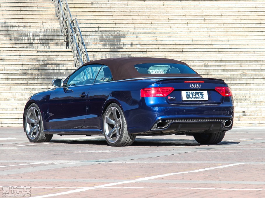2013?yun)WRS5 Cabriolet 4.2 FSI quattro