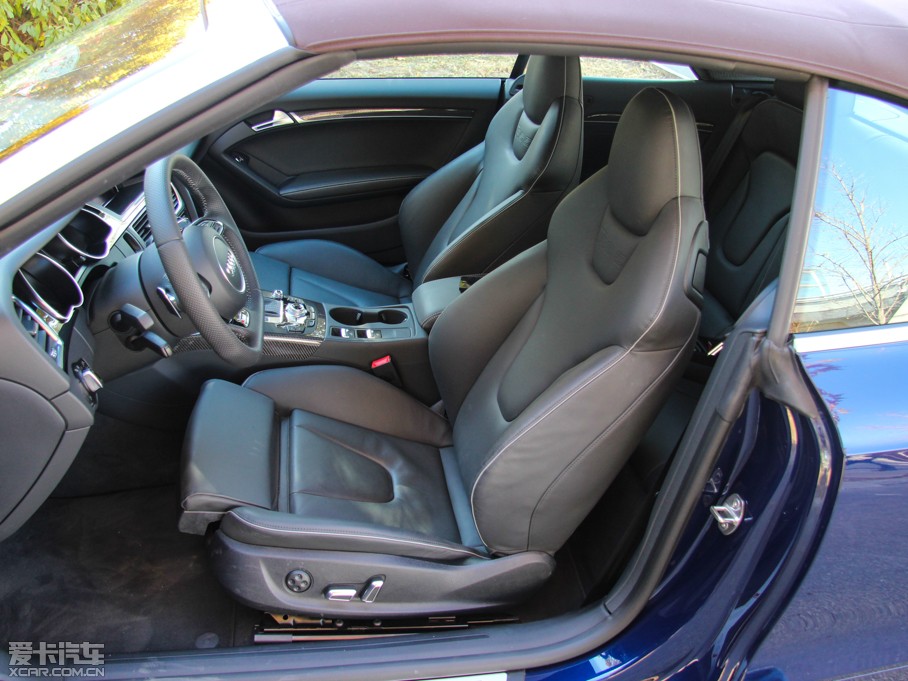 2013?yun)WRS5 Cabriolet 4.2 FSI quattro