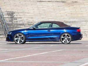 2013Cabriolet 4.2 FSI quattro w^