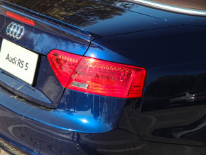 2013Cabriolet 4.2 FSI quattro (x)(ji)^