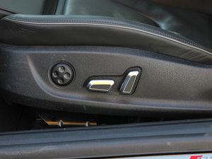 2013Cabriolet 4.2 FSI quattro {{(ji)