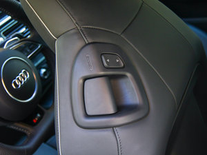 2013Cabriolet 4.2 FSI quattro g