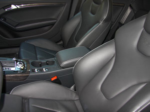 2013Cabriolet 4.2 FSI quattro g