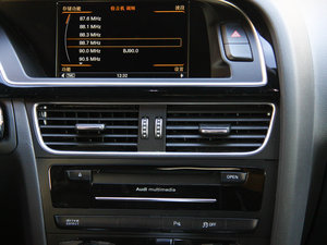 2013Cabriolet 4.2 FSI quattro {L