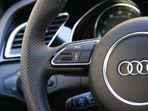 2013Cabriolet 4.2 FSI quattro п؅^