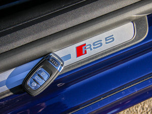 2013Cabriolet 4.2 FSI quattro ܇耳