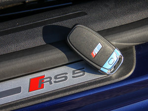 2013Cabriolet 4.2 FSI quattro ܇耳