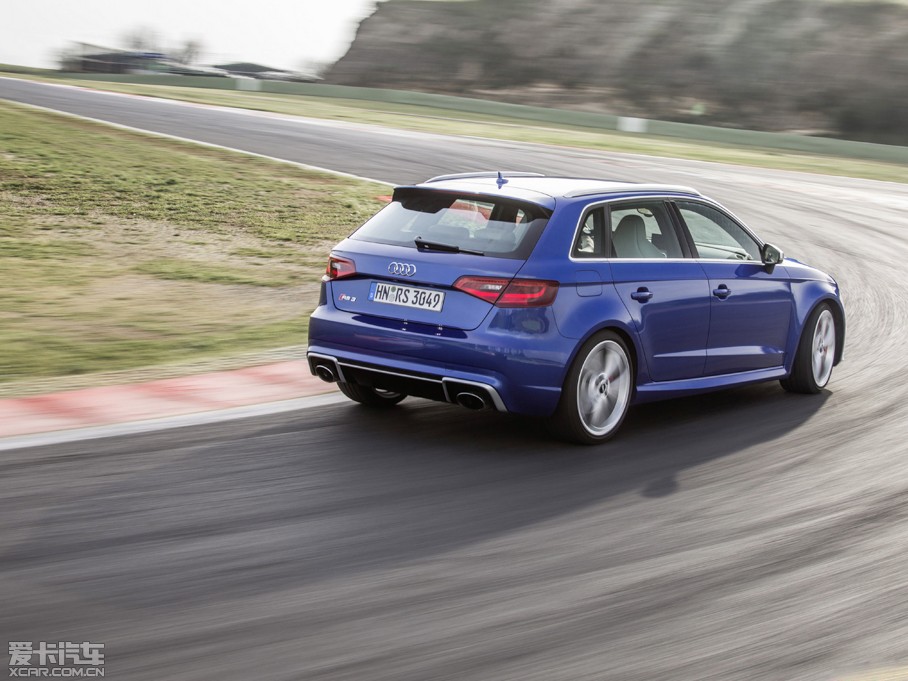 【2016款奥迪RS3Sportback_整体外观_6\/100