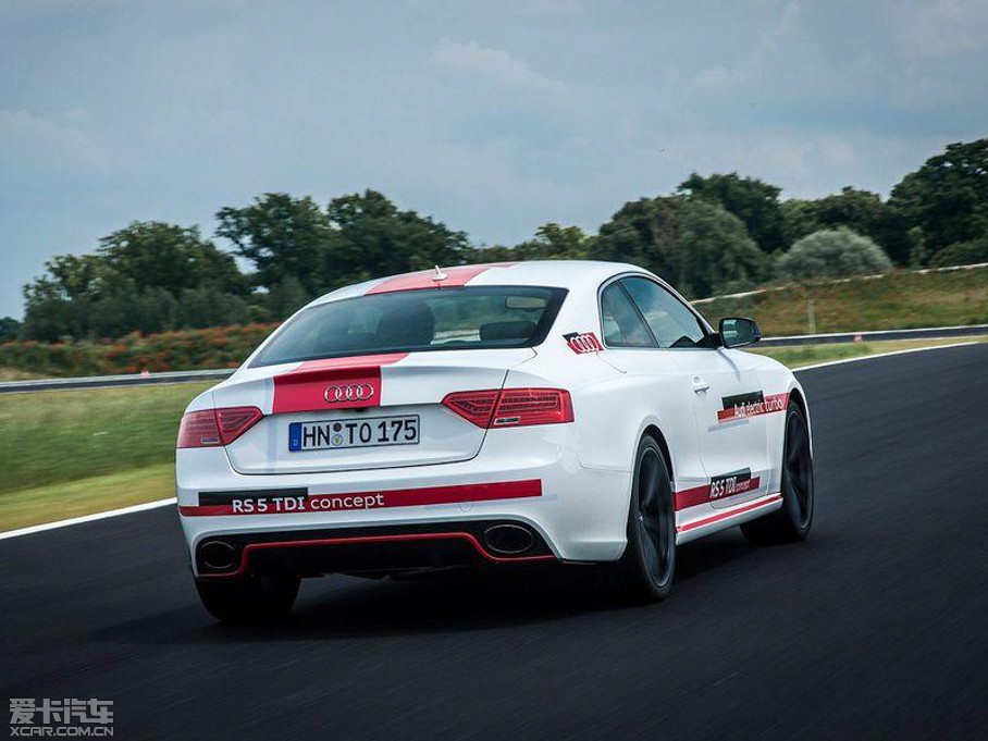 2014��W��RS5 TDI����܇