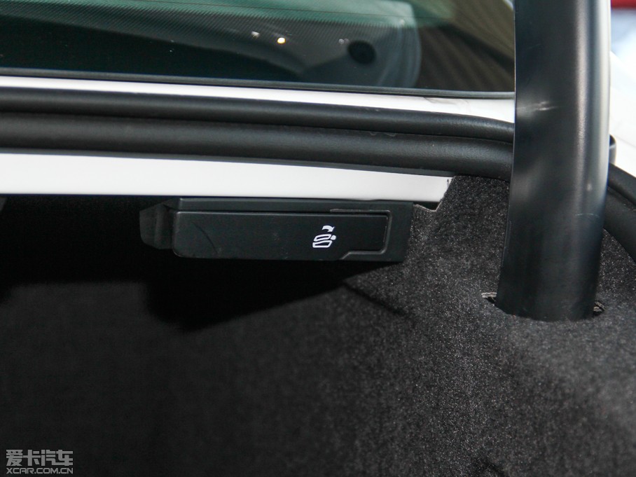 2014?yun)WRS5 Coupe ؄e