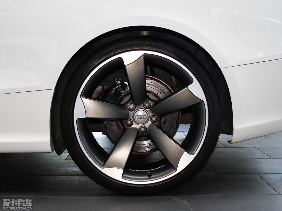 2014?yun)WRS5 Coupe ؄e