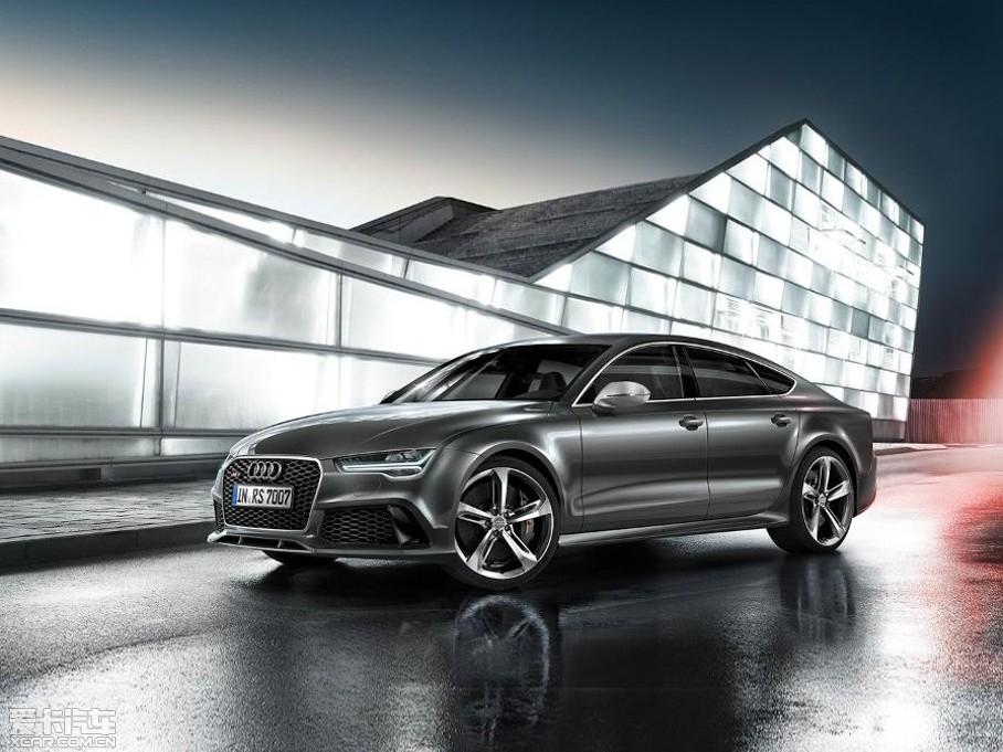 2015WRS 7 4.0 TFSI quattro