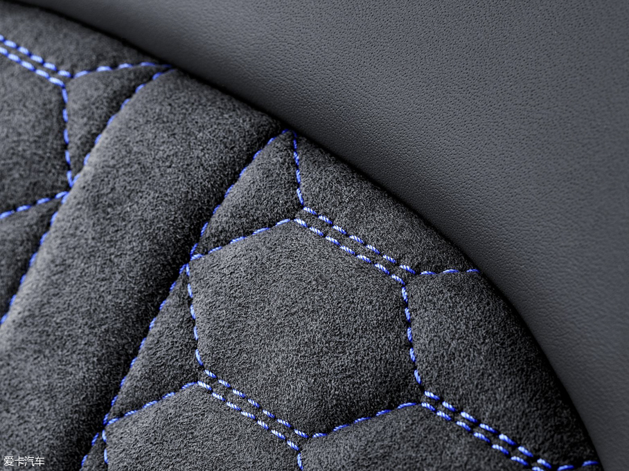 2016��?yu��n)W��RS 7 Sportback Performance