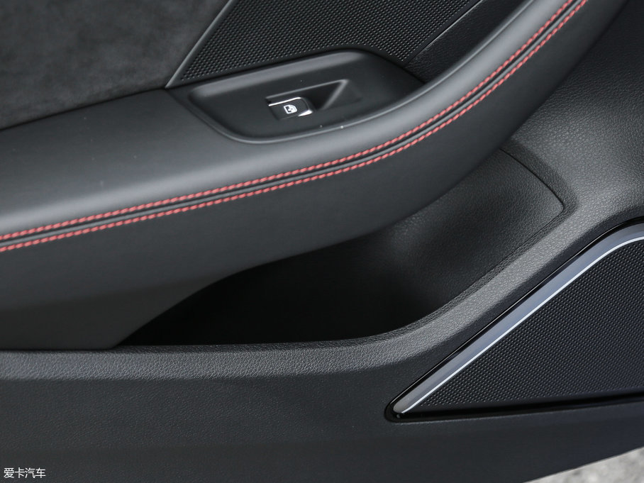 2017?yun)WRS3 Limousine