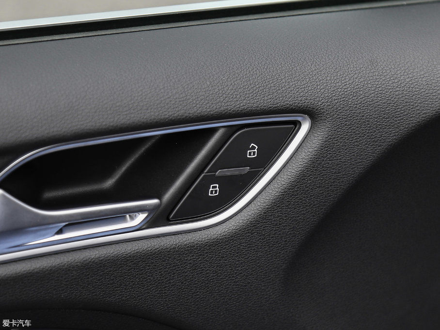 2017?yun)WRS3 Limousine