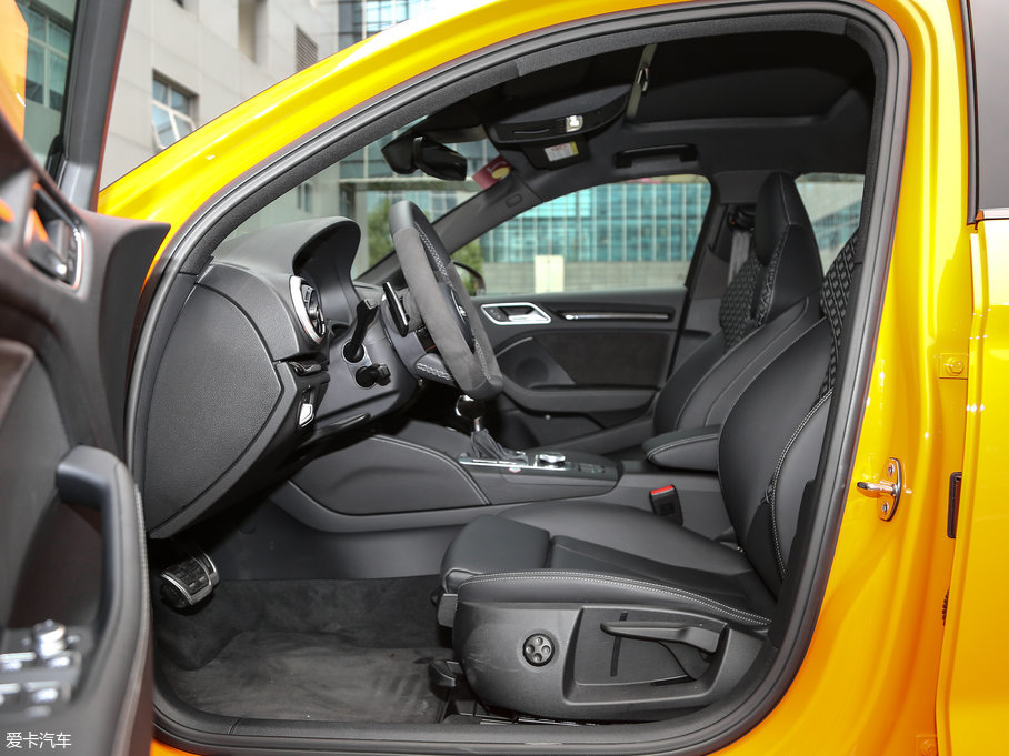 2017��W��RS3 Limousine