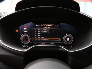 2017款Coupe 中控台显示屏