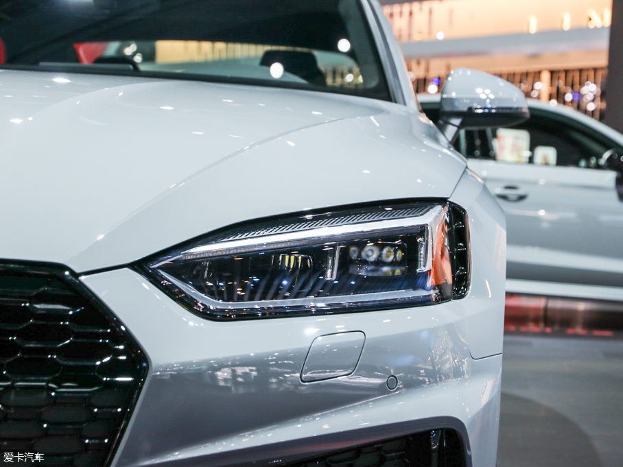 2018��W��RS5 ������