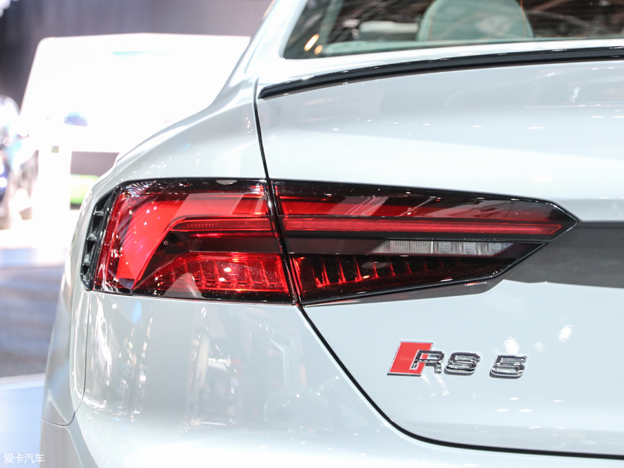 2018��W��RS5 ������