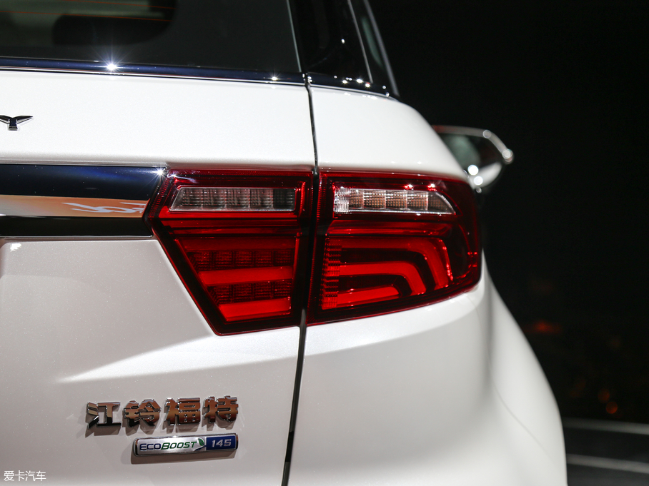 2019I EcoBoost 145 CVTIPlus V