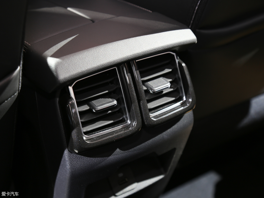 2019I EcoBoost 145 CVTIPlus V