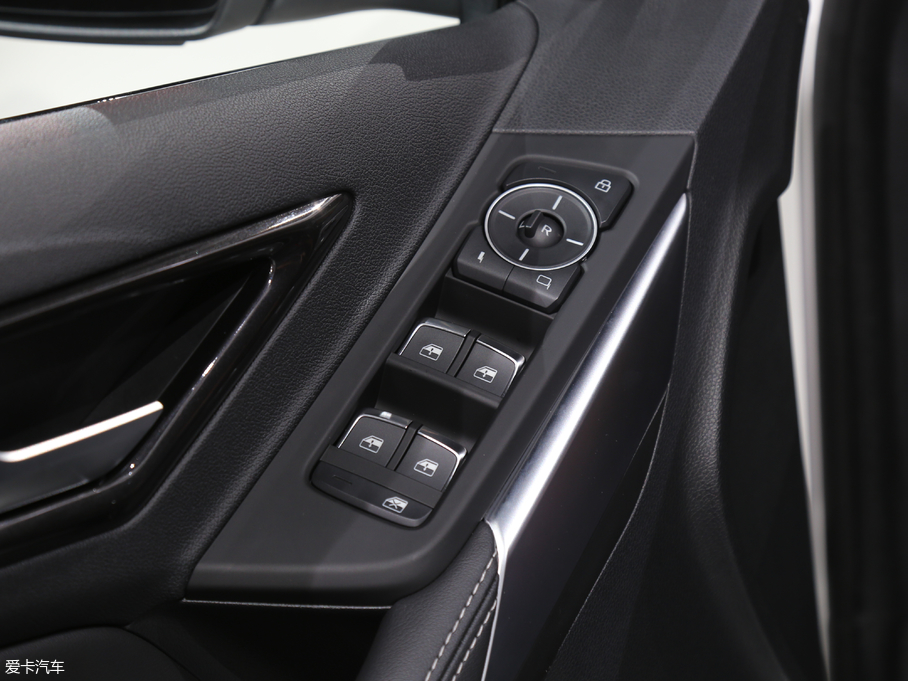 2019I EcoBoost 145 CVTIPlus V