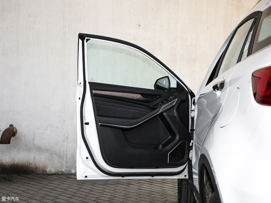 2019I(lng) EcoBoost 145 CVTI(lng)Plus V