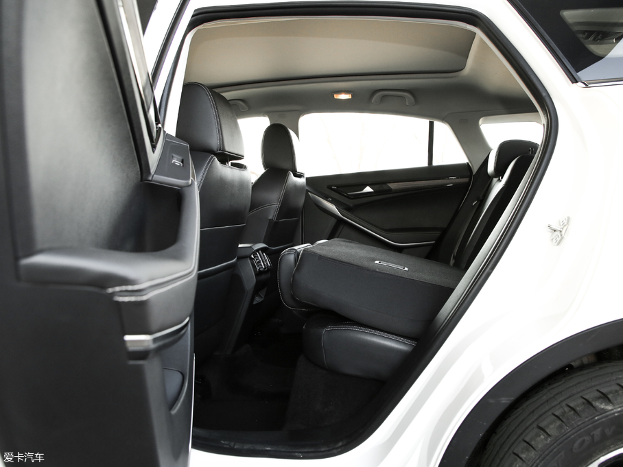 2019I EcoBoost 145 CVTIPlus V