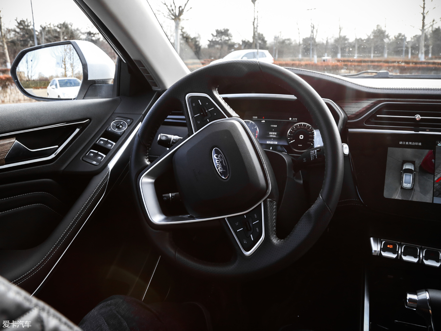 2019I EcoBoost 145 CVTIPlus V