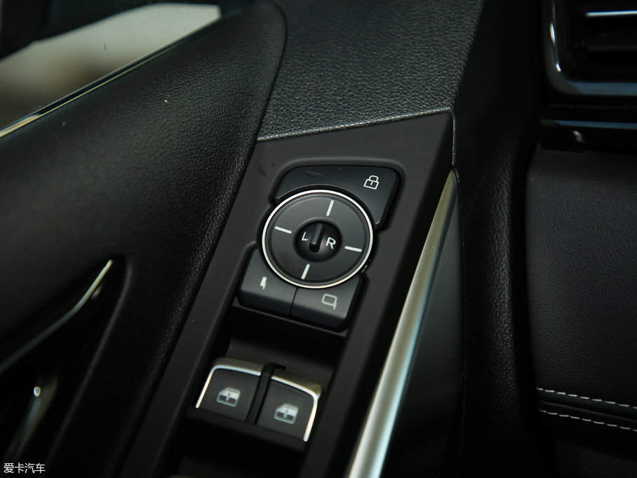 2019I EcoBoost 145 CVTIPlus V