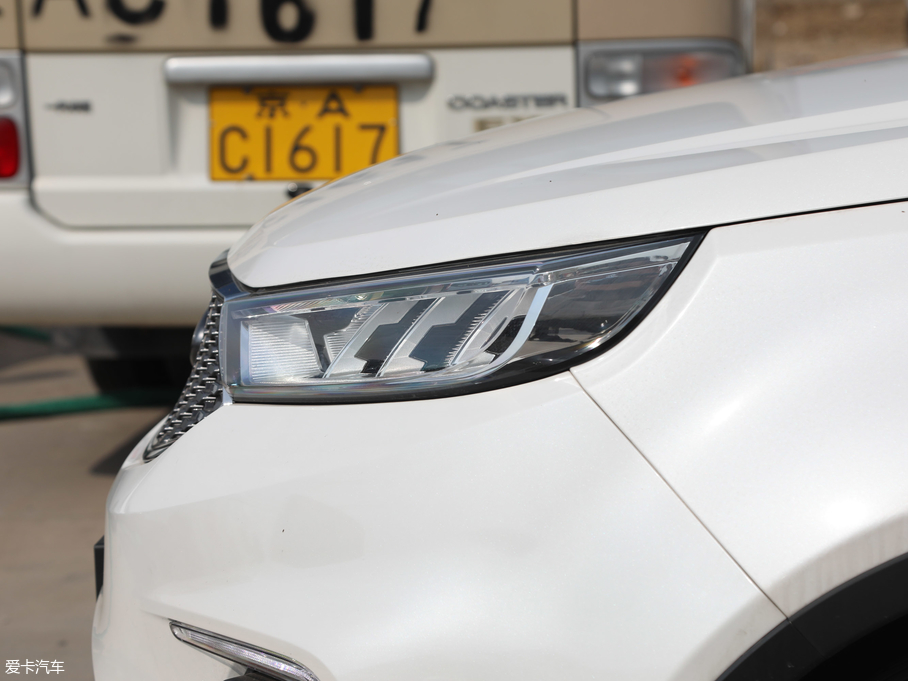 2019I EcoBoost 145 CVTI V