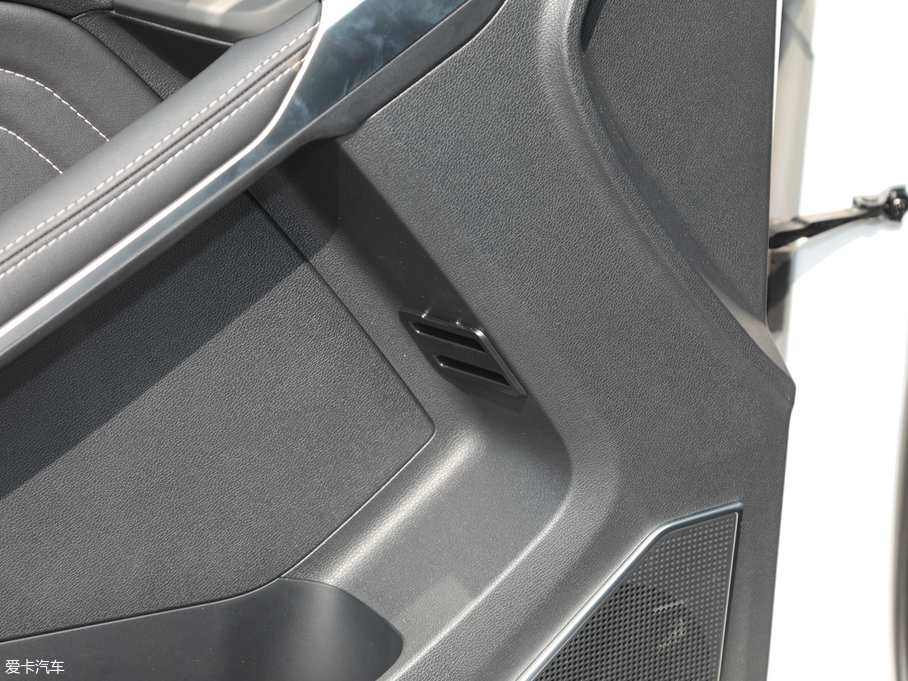 2019I(lng) EcoBoost 145 CVTI(lng) V