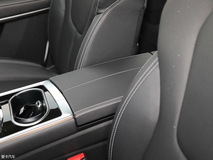 2019I(lng) EcoBoost 145 CVTI(lng) (gu)V