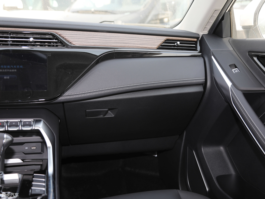 2019I(lng) EcoBoost 145 CVTI(lng) V