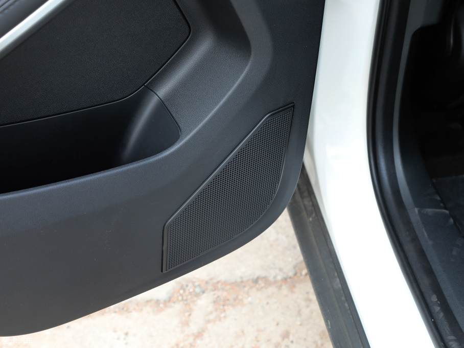 2019I EcoBoost 145 CVTI V