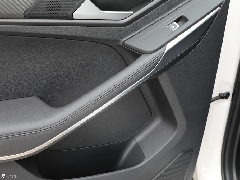 2019I EcoBoost 145 CVTI V