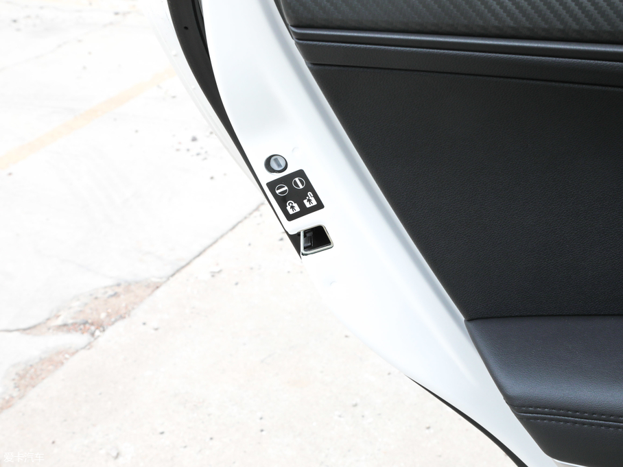 2019I EcoBoost 145 CVTI V