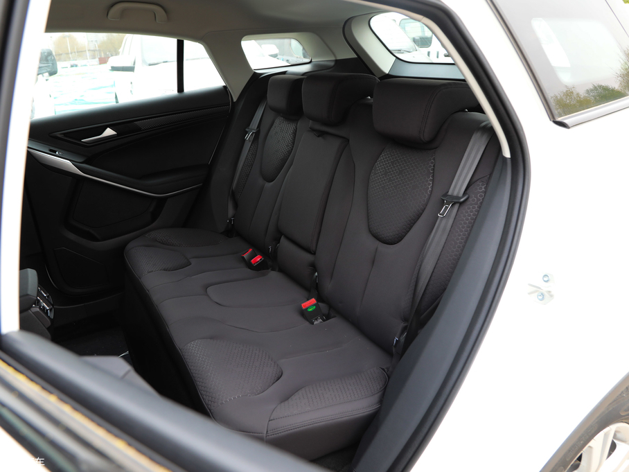 2019I(lng) EcoBoost 145 CVTI(lng) (gu)V