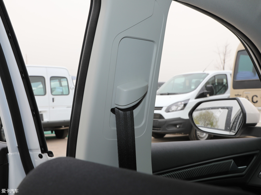 2019I EcoBoost 145 CVTI V