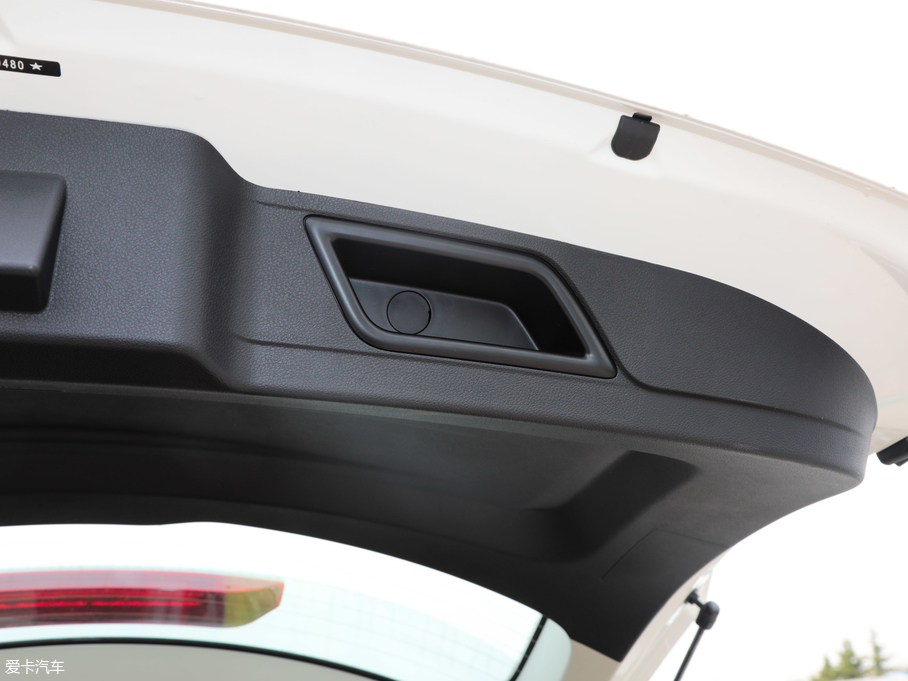 2019I EcoBoost 145 CVTI V