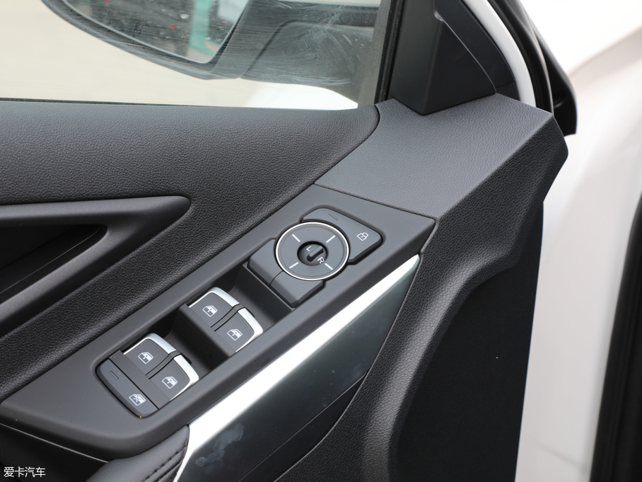 2019I EcoBoost 145 CVTI V